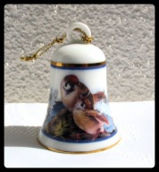 Dzwonek porcelanowy # PTAKI # wg projektu Ursuli Band