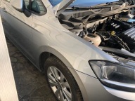 VW Golf Sportsvan 1.4 TSI 2015 r - błotnik prawy przód
