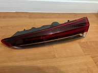 LAMPA W KLAPĘ PRAWY TYŁ RENAULT CAPTUR II 19-