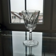 Kielich kryształowy na nóżce