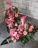 Komplet nagrobny w kolorze różowym