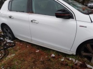 Peugeot 308 T9 II drzwi pasażera kod EWPB demontaż eu