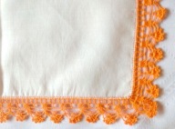 CHUSTECZKA DO NOSA z koronką