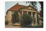 Włocławek Pałac Biskupi lata 80 samochody Fiat 132p