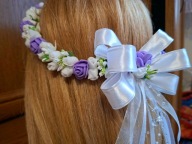 Wianek komunijny biało fioletowy