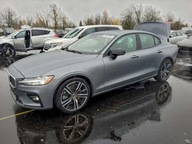 Volvo S60 2.0 T6 310 KM, 4x4, R-Design, mala szkoda, import USA 2.0 190KM