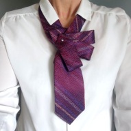Krawat damski ozdobny do koszuli