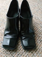 Półbuty damskie skórzane czarne lakierowane f.SALA