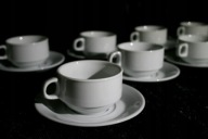MEGA KOMPLET FILIŻANKA ZE SPODKIEM ELEGANCKA BIAŁA PORCELANA PREMIUM 8 SZT.