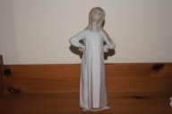 Lladro/ Nao Figurka dziewczynka w warkoczykach