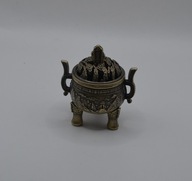 Chińska kadzielnica lotos – klasyczna harmonia