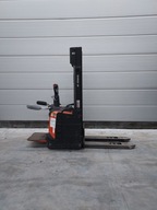 paleciak sztaplarka z masztem SPE140 1,4t 2,3m TRIPLEX wózki widłowe TOYOTA