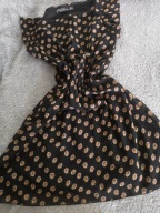 Czarna sukienka z gumką w pasie S