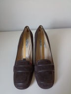 Śliczne czółenka Emma Hope's 40