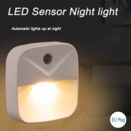 LAMPKA NOCNA LED Z CZUJNIKIEM RUCHU PIR DO KONTAKTU LAMPA CIEPŁY BIAŁY