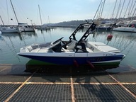 Motorówka do WAKEBORDINGU - AXIS A20