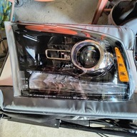 Lampa Lewy Przód 68324933AD Dodge RAM 1500 Soczewka LED NOWA