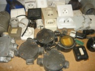 stare części elektryczne rozety mufy kontakty bakelit