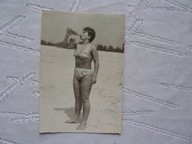 NA PLAŻY W UPALNY DZIEŃ