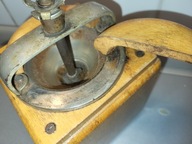 STARY ładny MOCNY MŁYNEK do KAWY l. 30 / 40-te XX w / "LEINBROCK'S IDEAL"