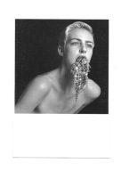 Pocztówka - Erwin Olaf, Pearls / Sabine i perły