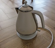 Czajnik DeLonghi Icona Elements KBOE 2001.W 1,7l 2000W