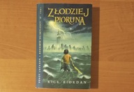 Złodziej pioruna - Rick Riordan //tom 1
