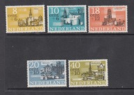 HOLANDIA **Mi 843-847 ZABYTKI seria z 1965