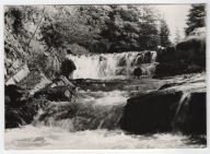 Korbielów k. Sopotnia. Wodospad pod Łyśniową Grapą. Fot. E. Moskała. 1968r.