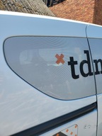 SZYBA BOCZNA KAROSERYJNA DACIA DOKKER PRAWA