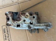 Chevrolet Corvette C3 prawy zamek drzwi prawych kierowcy #748