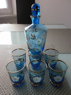 Dekoracyjna ozdobna karafka z kieliszkami 6 sztuk motyw kwiatowy unikat PRL