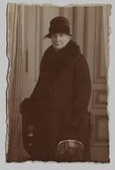 Bydgoszcz Studio ul.Gdańska 38 lata 20 Kobieta Kapelusz 099i