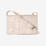 Oriflame Torebka crossbody Crush On Love