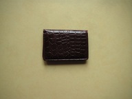 Wizytownik mały bordowy imitacja skóry węża.