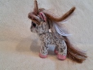 Maskotka Przytulanka Konik Kucyk 20cm M1