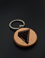 Drewniany brelok Zagłębie Sosnowiec – grawer z logo, prezent dla kibica