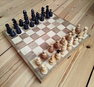 Stare szachy drewniane dla WOŚP