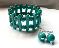 Turkusowy howlit. Bransoletka na gumce i kolczyki, komplet biżuterii