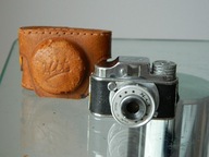 NR.103.SUBMINIATUROWY SZPIEGOWSKI APARAT MARKI HIT-JAPAN