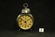 Stary budzik mechaniczny antyk