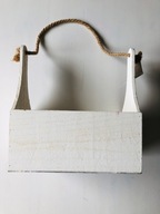 skrzynka drewniana pojemnik ze sznurkiem jutowym