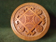 Stara drewniana szkatułka huculska - bardzo ładna