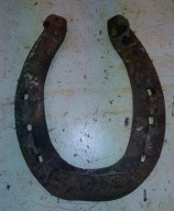 Podkowa końska huculska kuta przez kowa z Bieszczad na szczęście rarytas 2