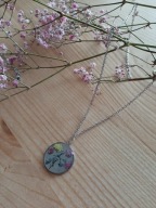 Naszyjnik z żywicy z suszonymi kwiatami Wyjątkowe prezent