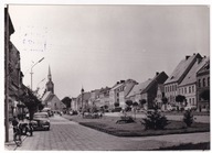 Niemodlin Plac Zawadzkiego Rower motor Fso Warszawa 1970r.