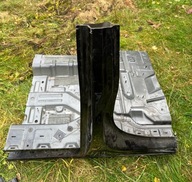 PROG SŁUPEK B CWIARTKA PRAWY PRZOD CHRYSLER PACIFICA LIFT 2022