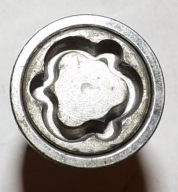 śruba do koła felgi zabezpieczająca M14 27 specjalna