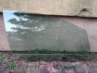 VW Sportsvan - szyba prawa boczna - 2015 r. zielona - pasażera