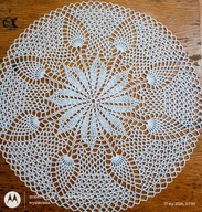Serwetka .szydełkowa ok 40 cm - bielutka